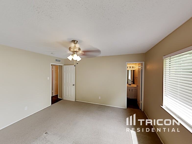 Building Photo - 1610 Pilot Way