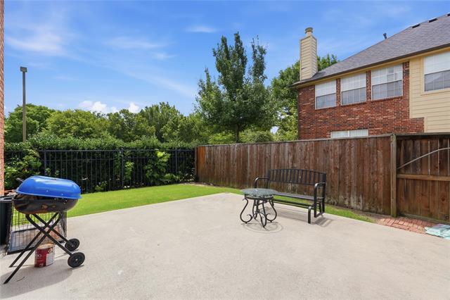 Building Photo - 5001 Spicewood Dr