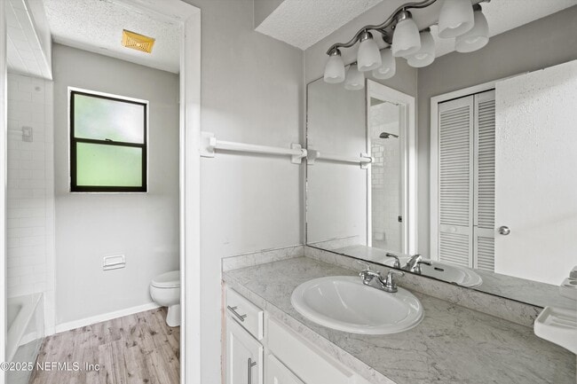 Building Photo - 4846 Kingsmeadow Ln