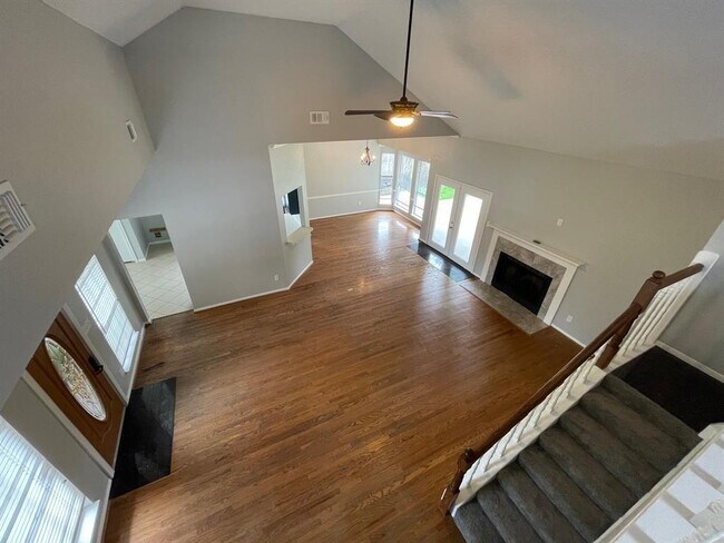 Building Photo - 2926 Lakefield Way