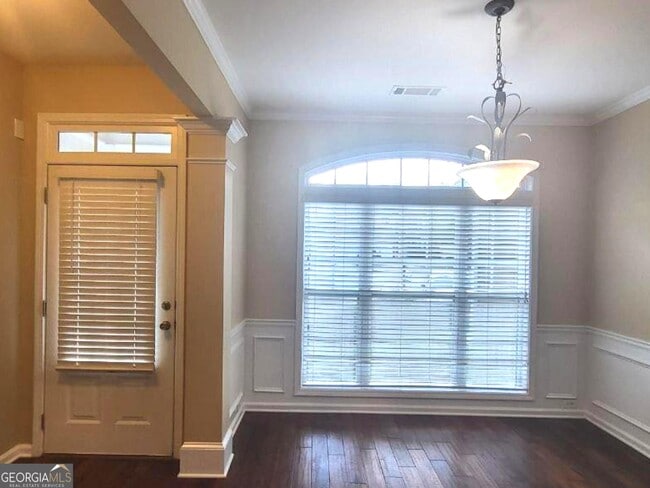 Building Photo - 2123 Worrall Hill Dr