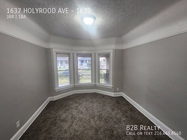 Building Photo - 1637 Holyrood Rd
