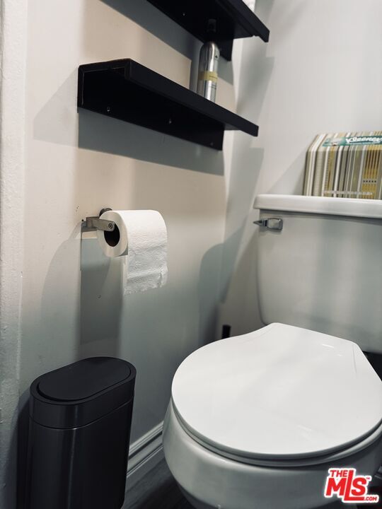 Building Photo - 1377 S Sultana Ave