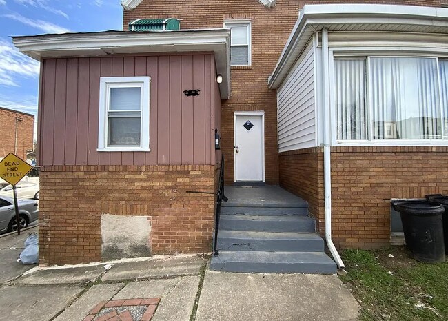 Building Photo - 502X Belair Rd