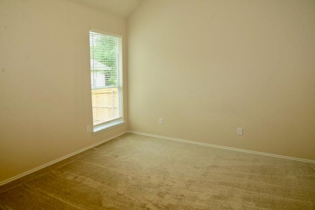 Building Photo - 138 Chestnut Ct