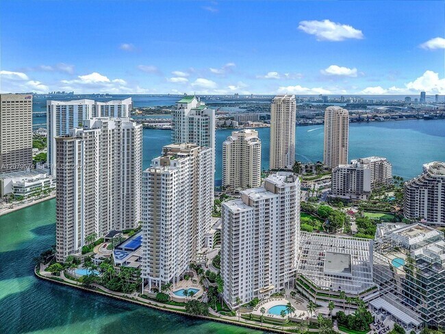 Building Photo - 901 Brickell Key Blvd