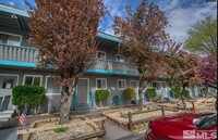 Building Photo - 510 Country Village Dr