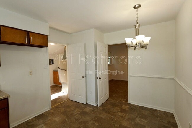 Building Photo - 2728 Grantwood Rd