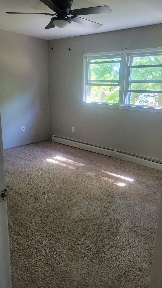 Building Photo - 3807 Danbury Ct