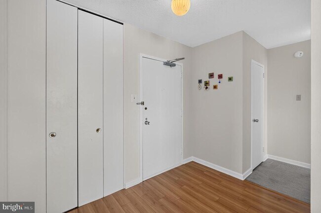 Building Photo - 4515 Willard Ave