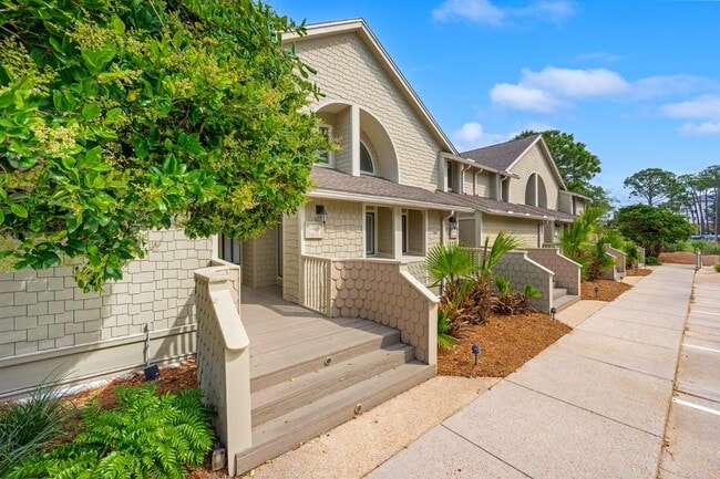 Building Photo - 8983 Heron Walk Dr