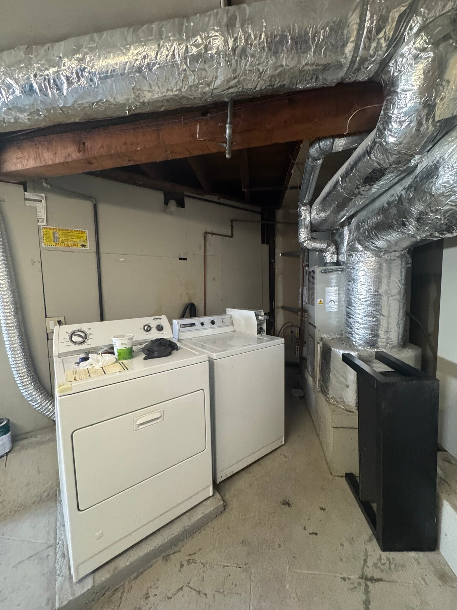 Washer/Dryer in Garage - 1606 39th Ave