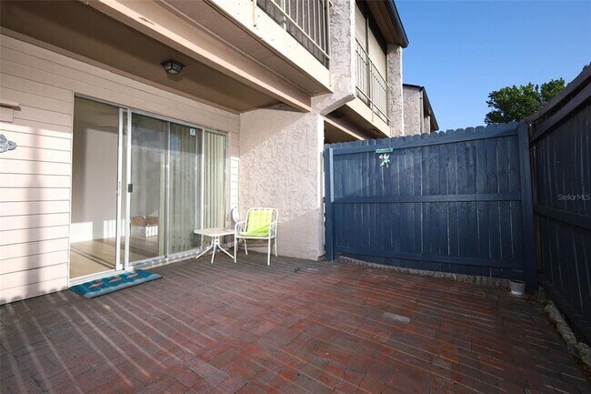 Building Photo - 4029 Henley Rd