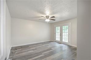 Building Photo - 2329 McKees Rocks Rd