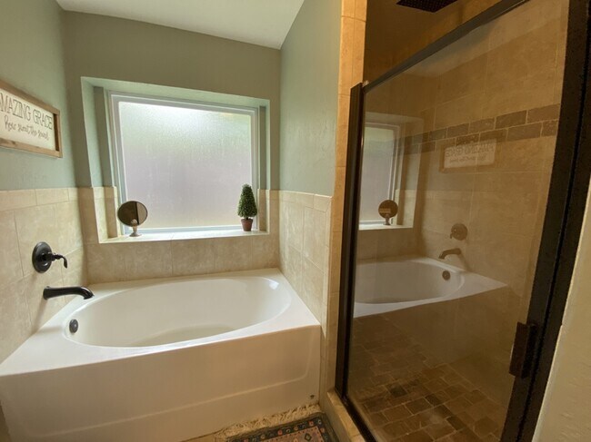 Building Photo - 10713 Masters Cir