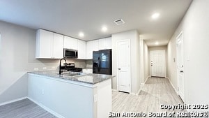 Building Photo - 10219 Robbins Crk