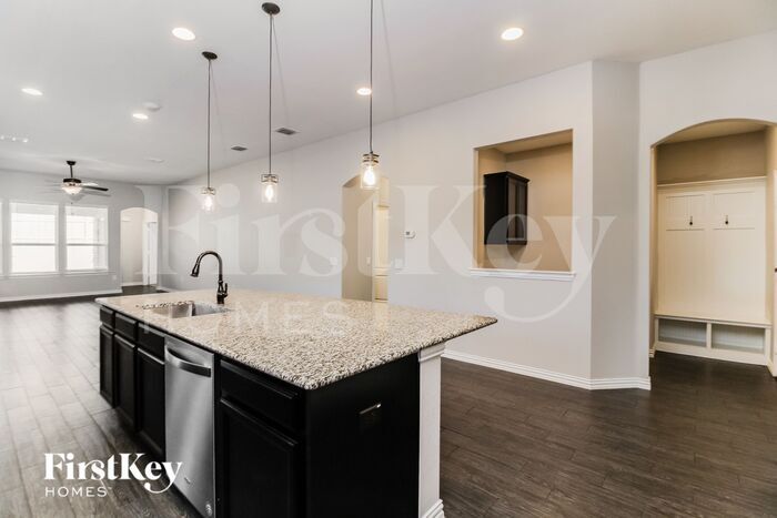 Building Photo - 6701 Cedarhurst Ct