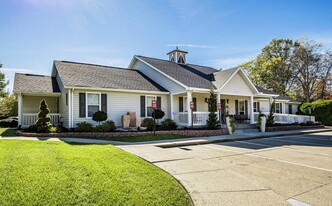 Building Photo - MeadowView Townhomes