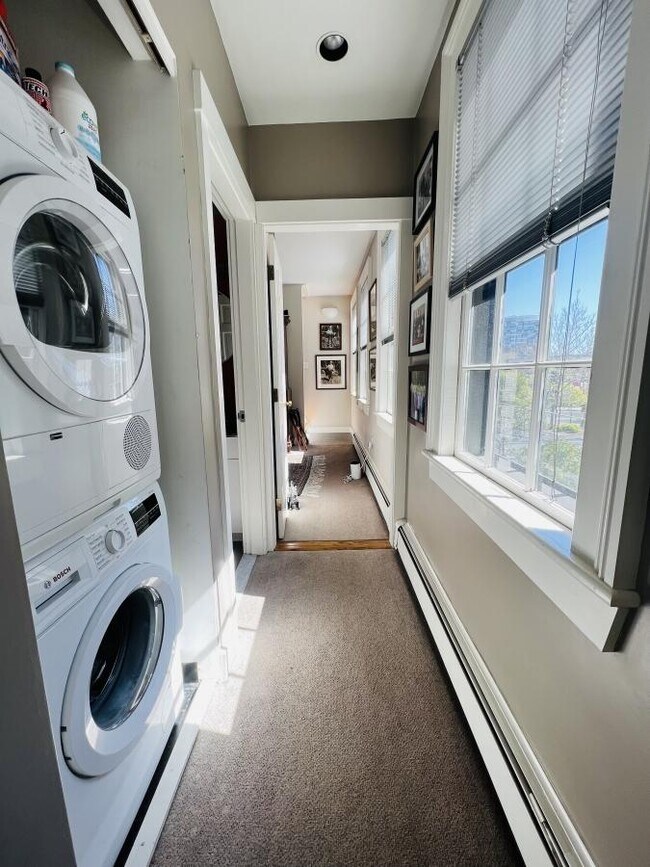 Building Photo - 2 bedroom in Cambridge MA