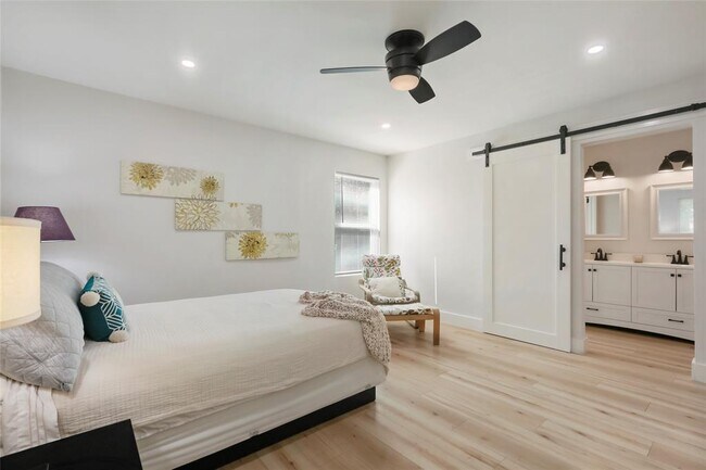 Primary Photo - 10410 Quail Ridge Dr