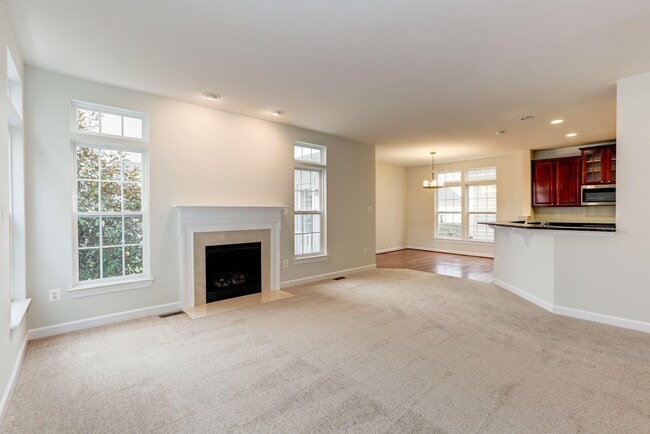 Building Photo - 2705 Mae Wade Ave