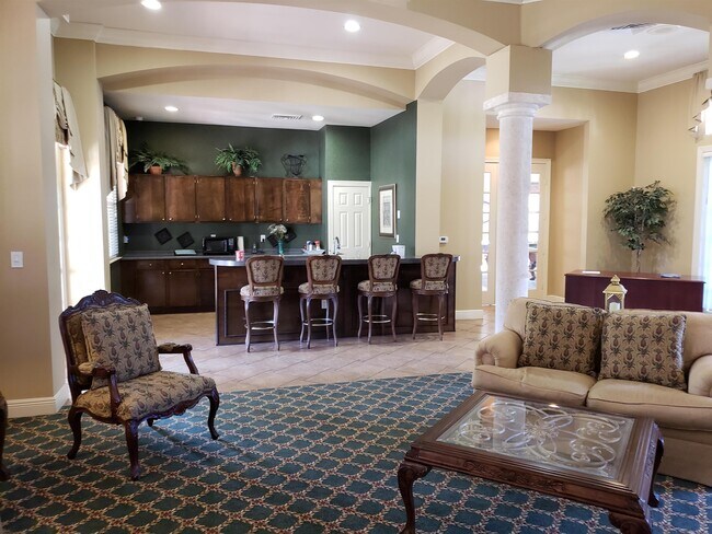Building Photo - 520 Florida Club Blvd