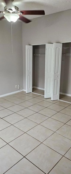 Building Photo - 1461 Hawthorne Pl