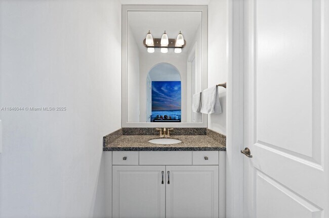 Building Photo - 8545 Watercrest Cir E