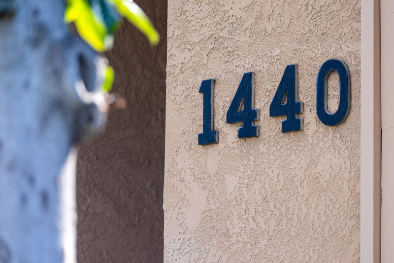 Building Photo - 1440 Oak Dr
