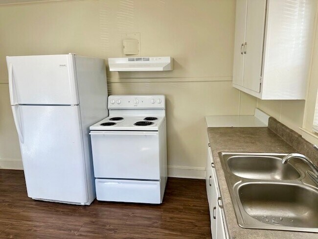 Building Photo - 205/207 WATER STREET