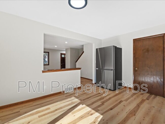 Building Photo - 8148 S 88th St
