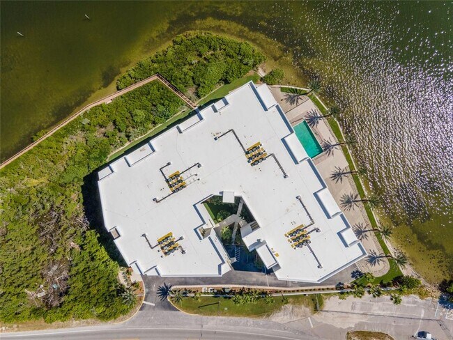 Building Photo - 1375 Beach Rd