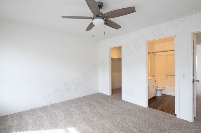 Building Photo - OPEN HOUSE: 12/13 1-2PM ~ 3BR Townhome with Garage, 1 BLOCK from Ocean!