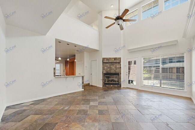 Building Photo - 622 Andover Ln