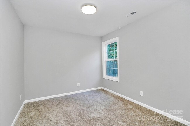 Building Photo - 15917 Prescott Hill Ave