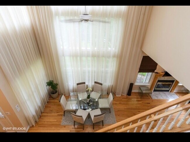 Building Photo - 884 Havenshire Rd