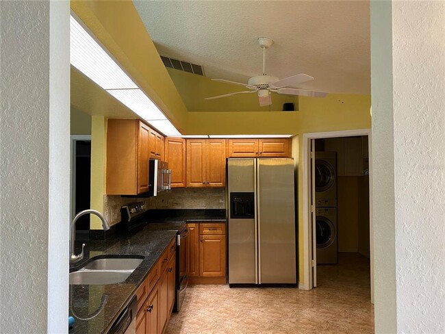 Building Photo - 1612 Atwater Dr