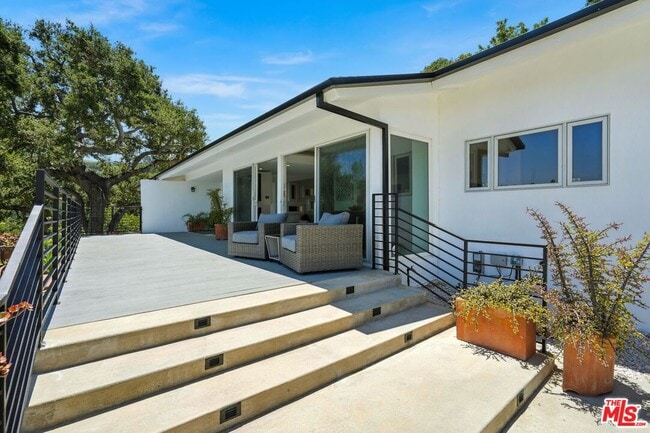 Building Photo - 14858 Round Valley Dr