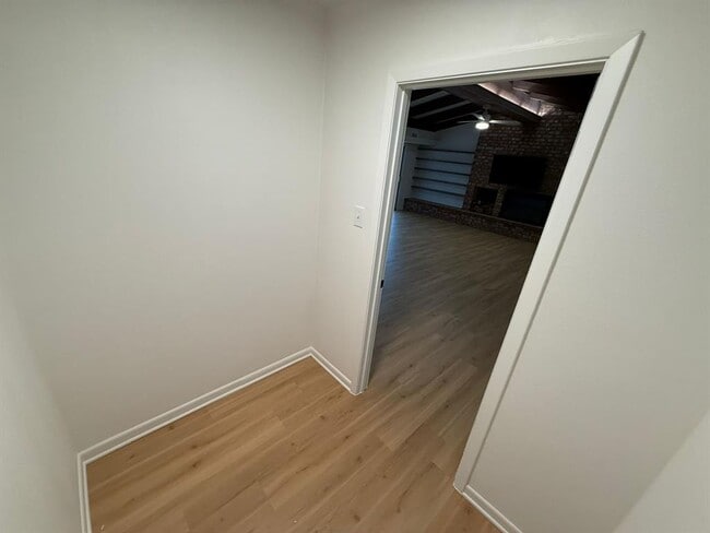 Building Photo - 209 W Mimosa Cir