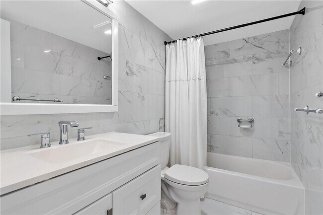 Building Photo - 95 N Birch Rd