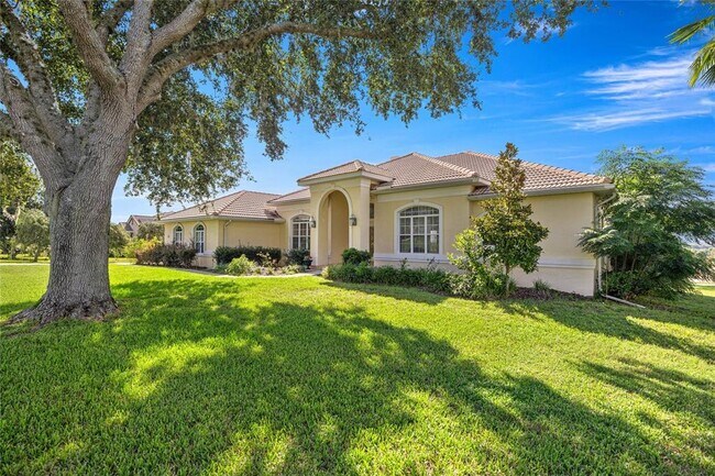 Building Photo - 482 W Fenway Dr