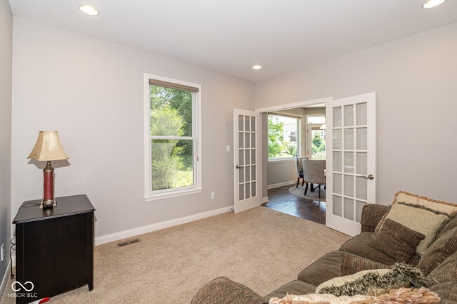 Building Photo - 10599 Geist View Dr