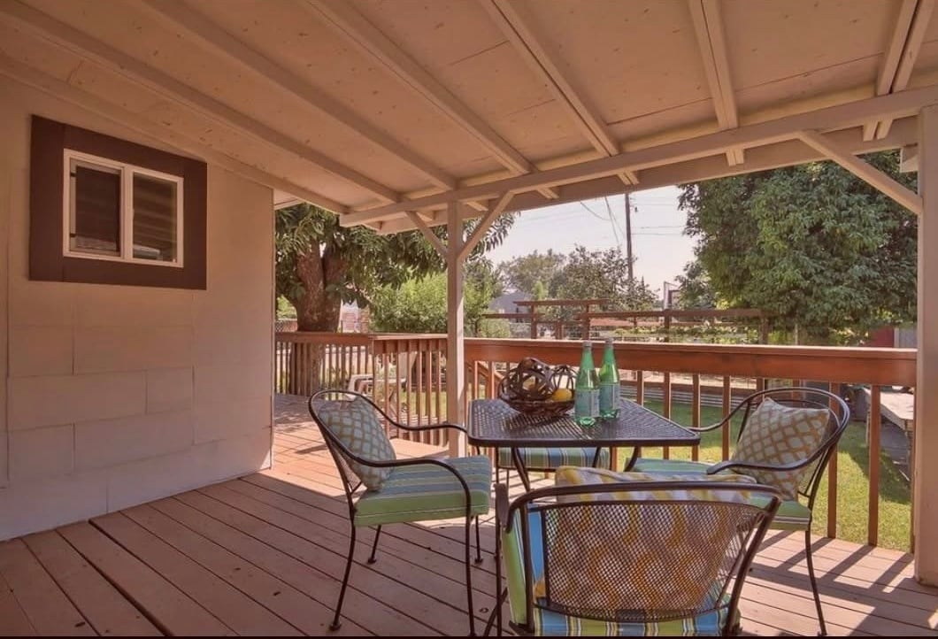 Patio - 1912 E St