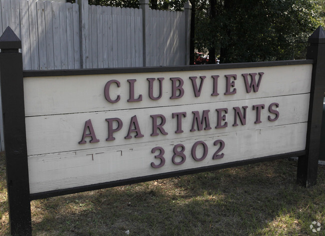 Building Photo - Clubview Apartments