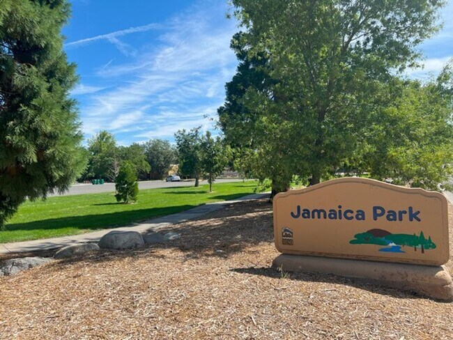 Building Photo - Beautiful Two Story Condo near Meadowood Mall