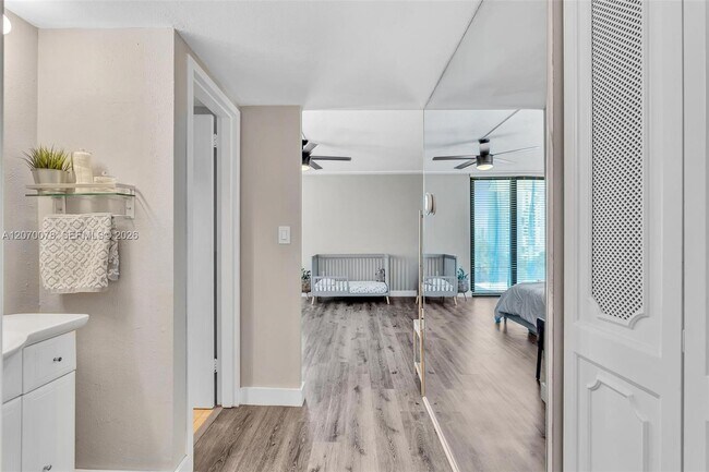 Building Photo - 3375 N Country Club Dr