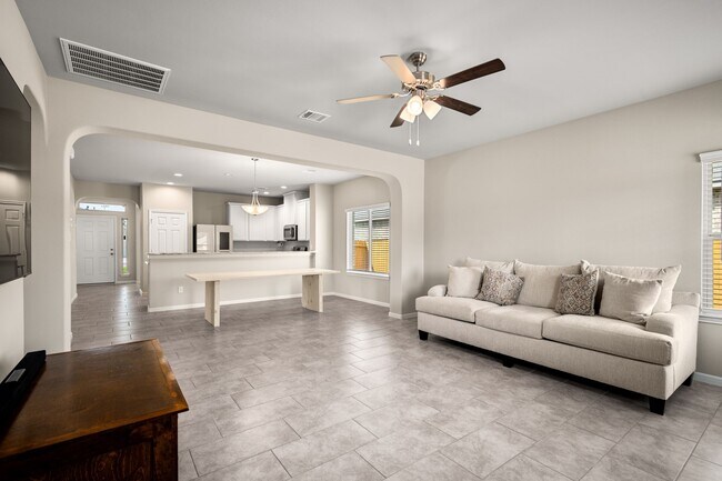 Building Photo - 26019 Babe Ruth Dr