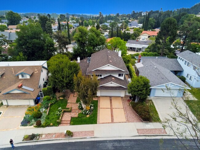 Building Photo - 12142 Bowmore Ave