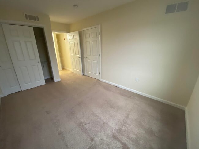 Building Photo - 80 Sentinel Court