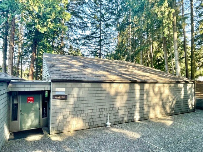 Building Photo - 6421 139th Pl NE